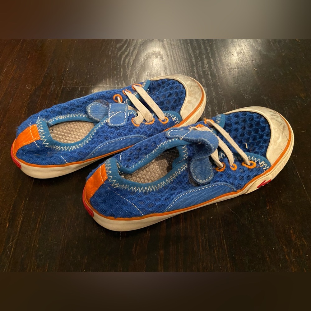 See Kai Run S12 blue mesh water friendly sneaker.